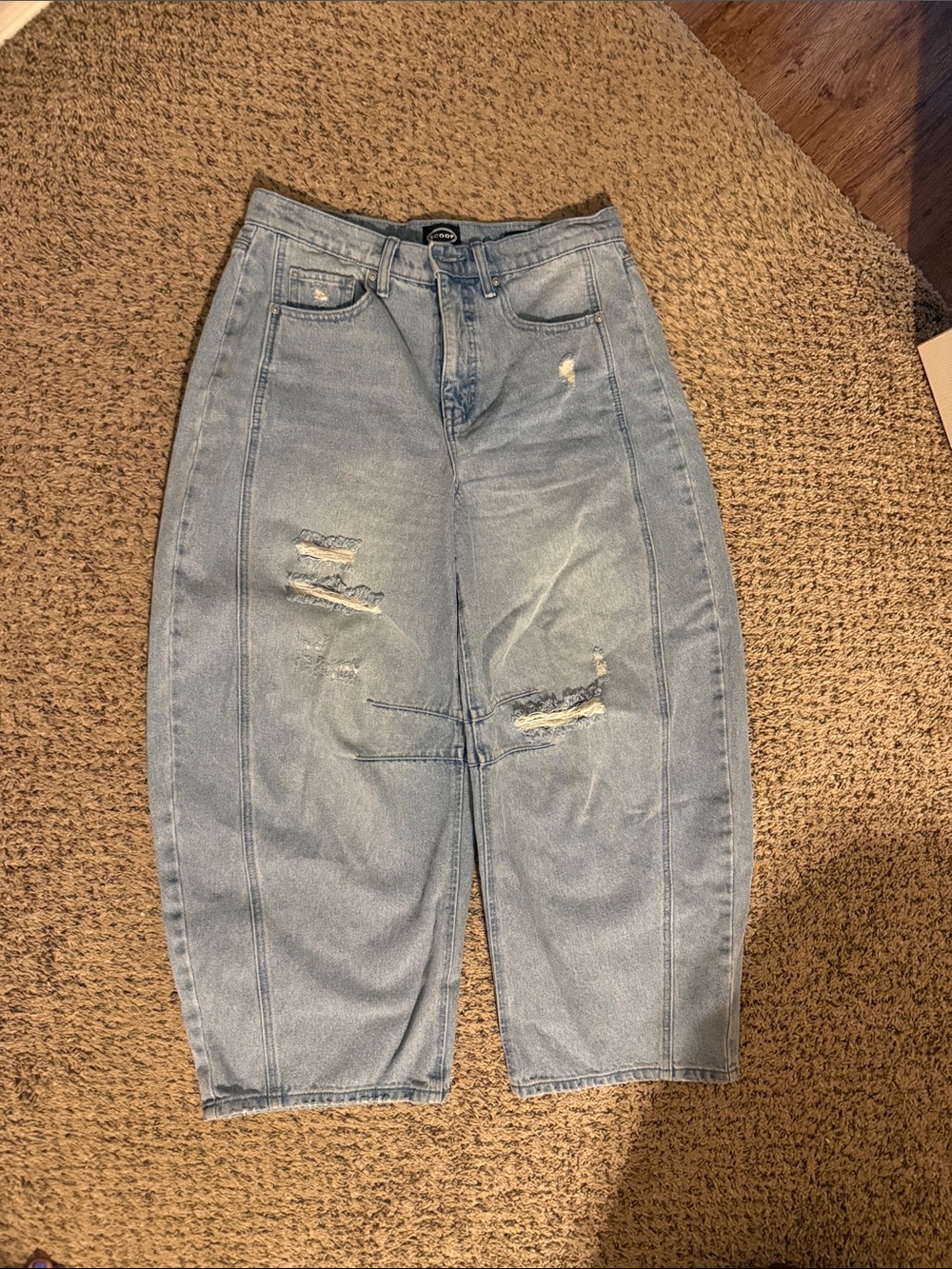 Distressed Light Blue Women's High-Rise Tapered Jeans